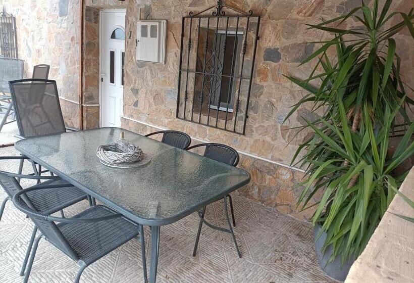 חדר סטנדרט מותאם לאדם עם מוגבלויות, Casa Rural Mas Solana