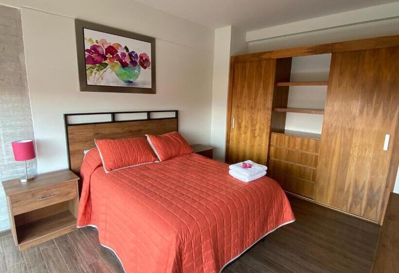 Apartamento 1 Dormitório com Sacada, Chicago House