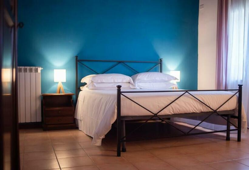 חדר סטנדרט נוף לבריכה, Casale Rancaglia