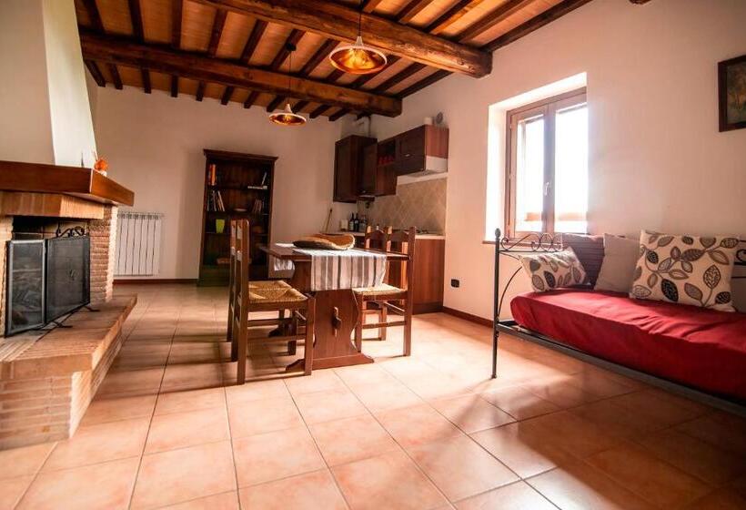 2 Bedrooms Apartment Mountain View, Casale Rancaglia