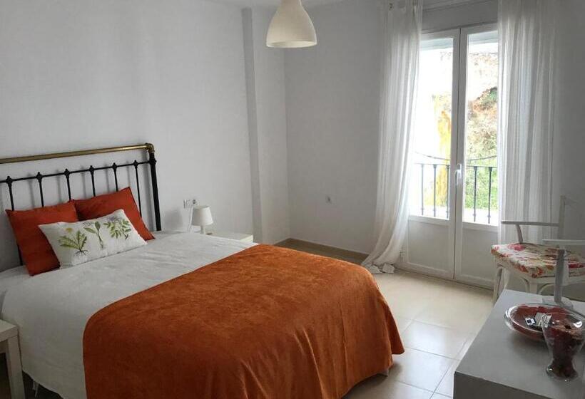 Номер Стандарт с Балконом, Casa Compartida Algarrobo