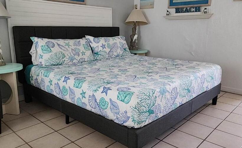 Студия Стандарт Вид на Море, Turquoise Beach Retreat~king Bed~daytona Beach