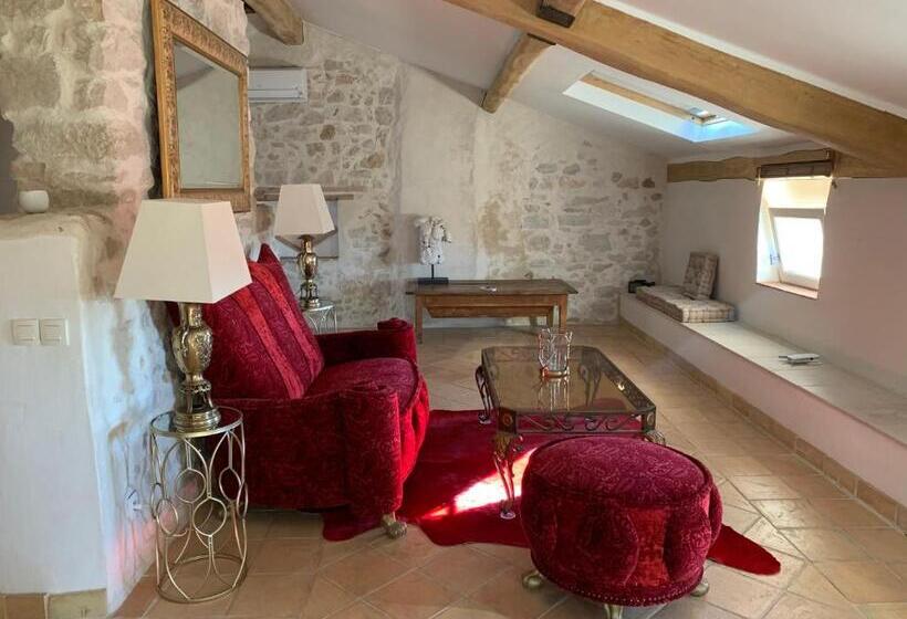 جناح ديلوكس سرير كينج, Le Mas Des Roses 1884