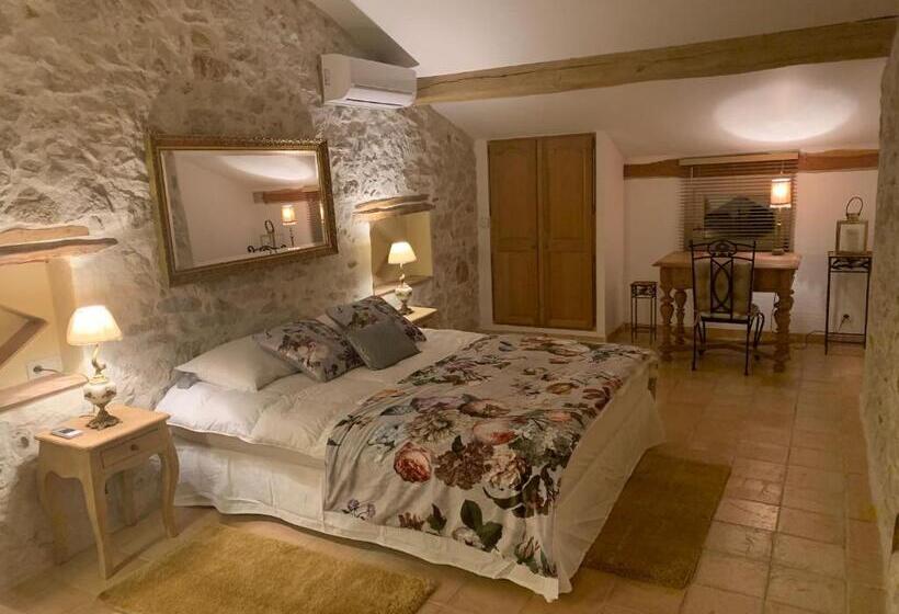 جناح ديلوكس سرير كينج, Le Mas Des Roses 1884