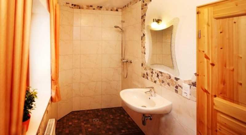 Номер Стандарт, Gaestehaeuser Am Nibelungensteig