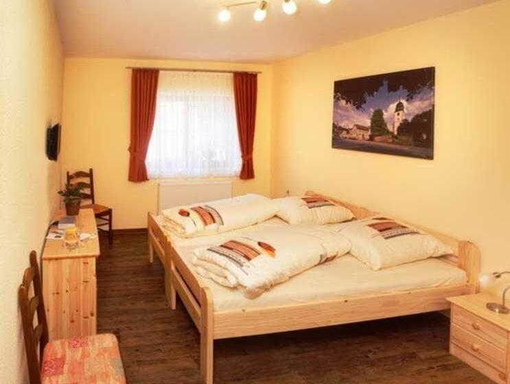 Номер Basic, Gaestehaeuser Am Nibelungensteig