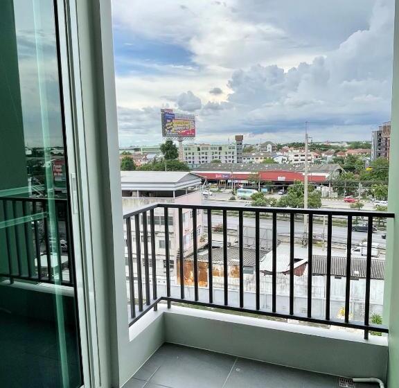 带大床的豪华间, Sabai Residence@bangyai