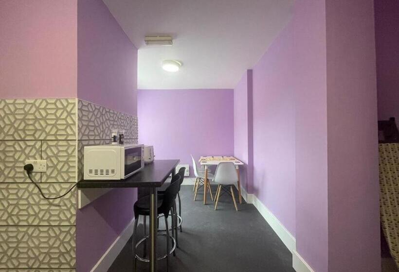 Apartamento 1 Quarto, Neon 160