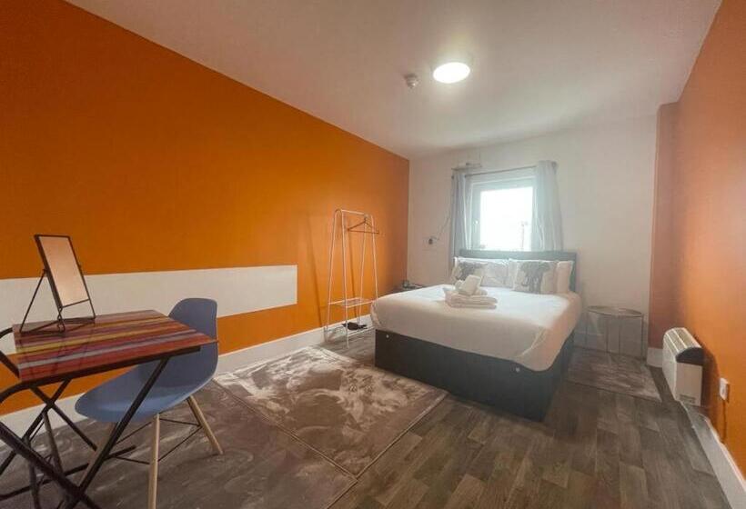 Apartamento 1 Quarto, Neon 160