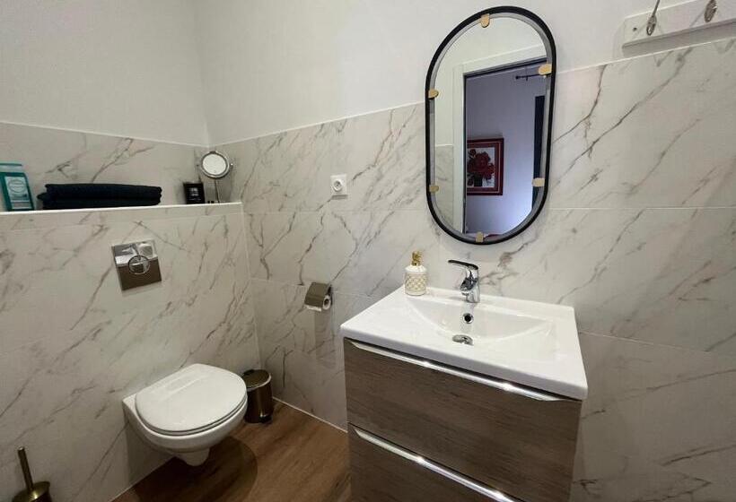 Номер Стандарт с Террасой, O Deux Cèdres