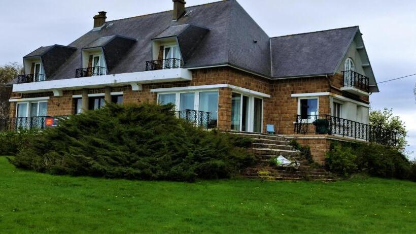 Номер Deluxe Вид на Море с Балконом, La Bellevue Bréville   B&b