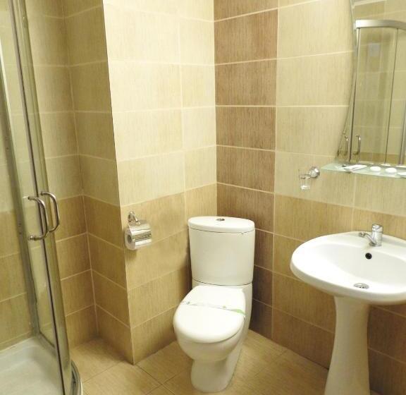 חדר דלוקס, Pensiunea Eric