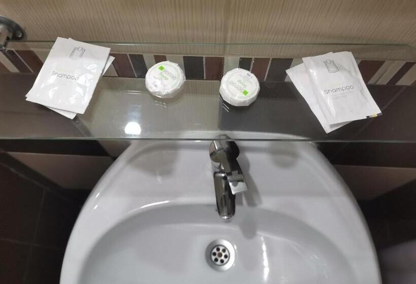 חדר דלוקס, Pensiunea Eric