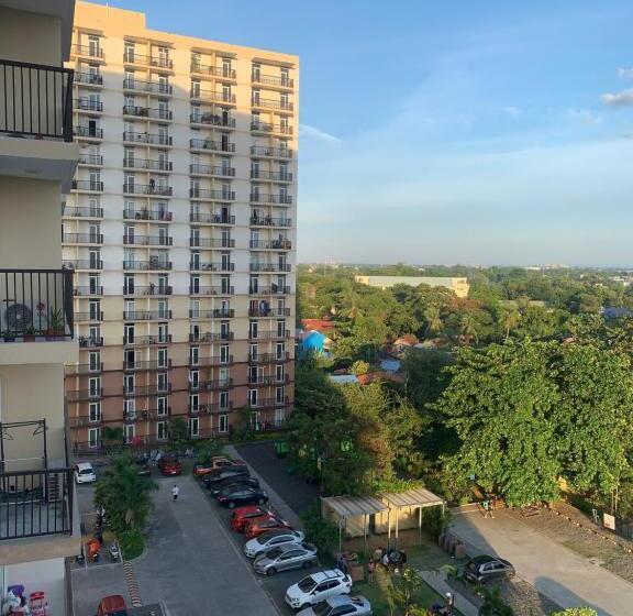 استودیو استاندارد با بالکن, Quayside Condo Near Airport