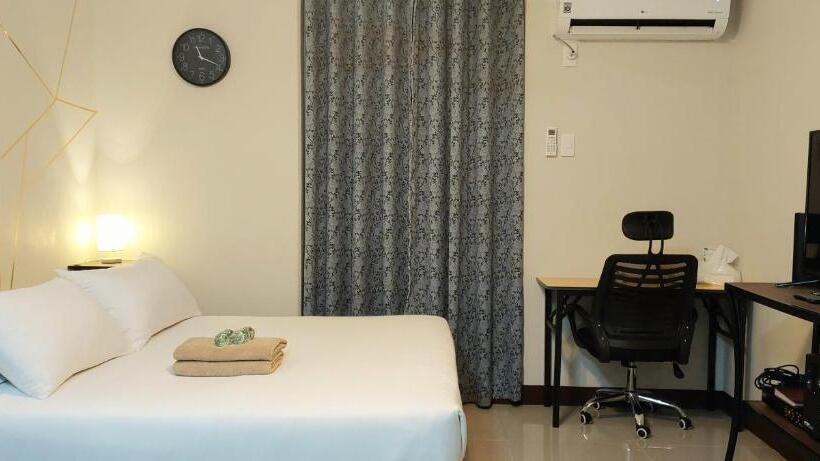 استودیو استاندارد با بالکن, Quayside Condo Near Airport