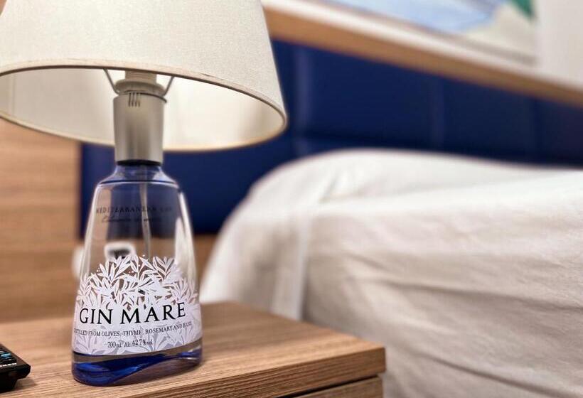 منزل غرفة نوم واحدة, Donna Felì