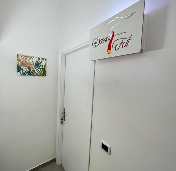 غرفة قياسية, Donna Felì