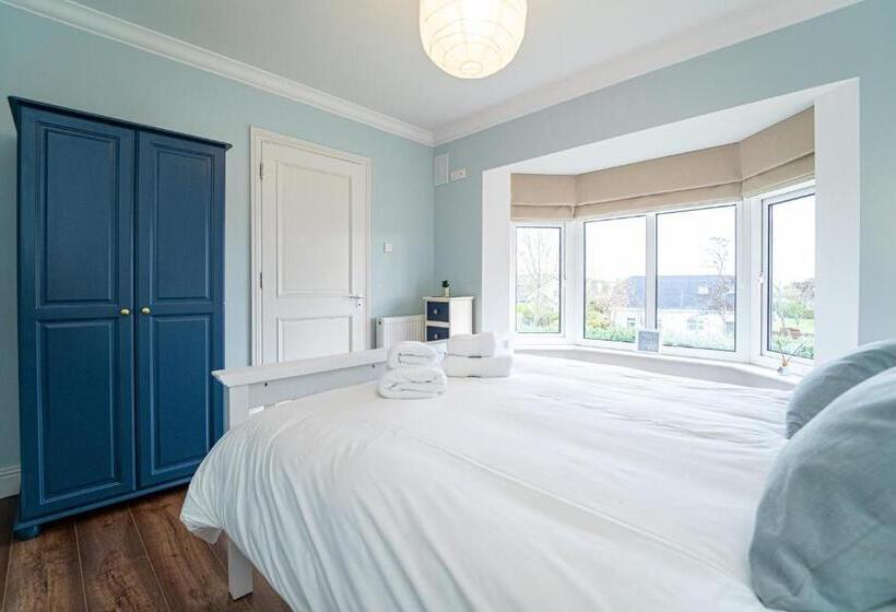 اتاق استاندارد, Five Ferns House