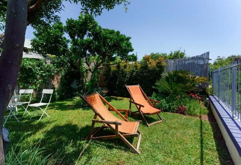 Standard Kolmen Hengen Huone, Poseidonia Rooms