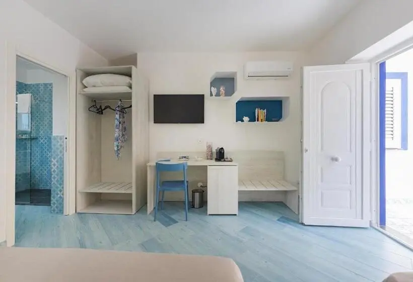 Standard Kolmen Hengen Huone, Poseidonia Rooms