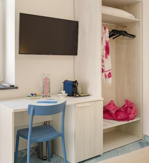 اتاق استاندارد, Poseidonia Rooms