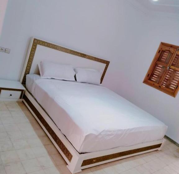 سوییت خانوادگی, Al Kasbah