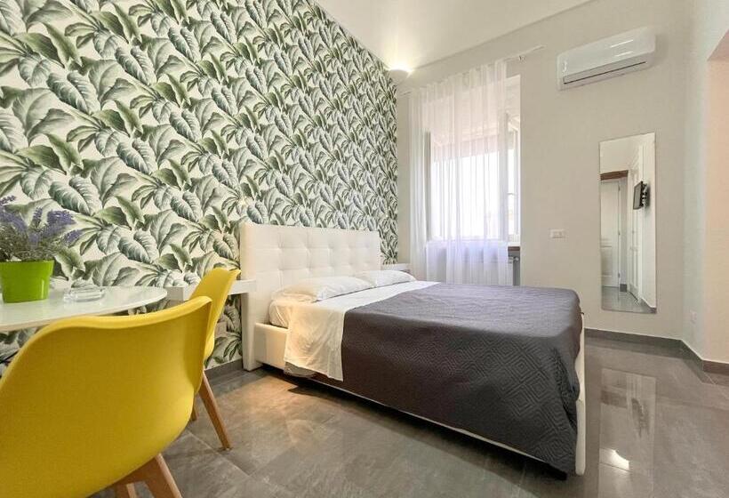 Номер Стандарт, Dc House