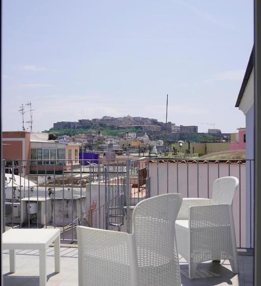 Номер Deluxe, Dc House