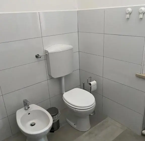 Standard room with outdoor bath, Affittacamere Alloggio Olivo