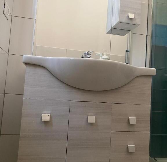 Standard room with outdoor bath, Affittacamere Alloggio Olivo