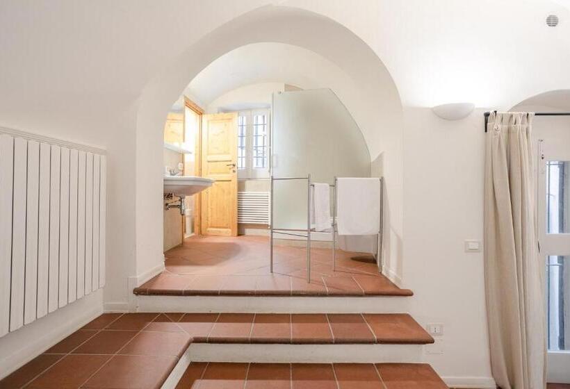 标准间, Residenza De Gemmis