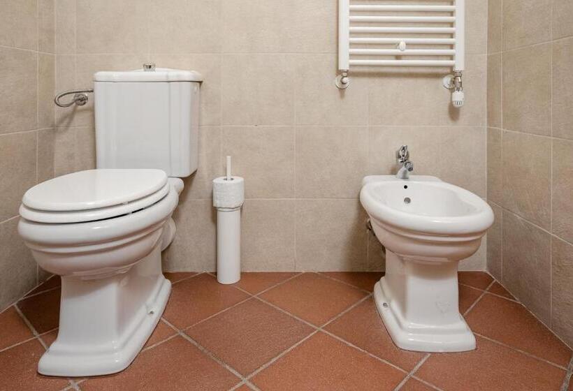 Quarto Estandar para Deficientes Físicos, Residenza De Gemmis