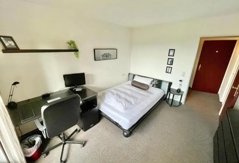 スタンダードシングルルーム, Pension Linz