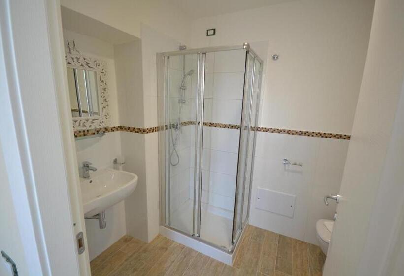 اتاق استاندارد چهار تخته, Affittacamere Casa Dane