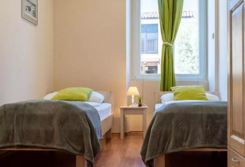 اتاق استاندارد, Stara šola   Oleander Resort