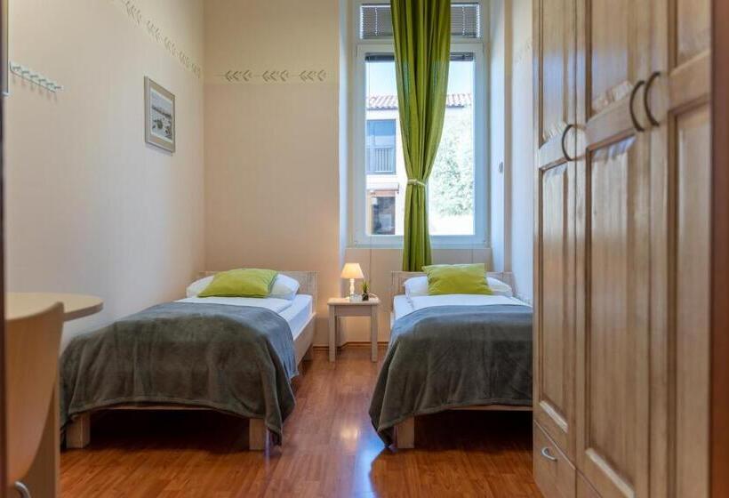 اتاق استاندارد, Stara šola   Oleander Resort