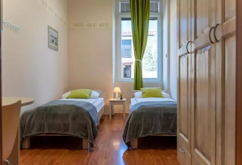 اتاق استاندارد, Stara šola   Oleander Resort