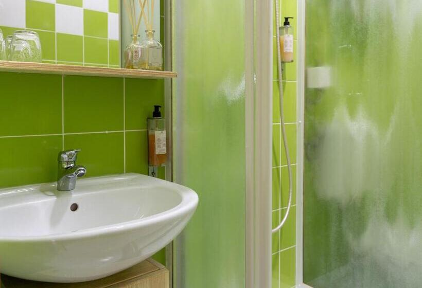 اتاق استاندارد, Stara šola   Oleander Resort