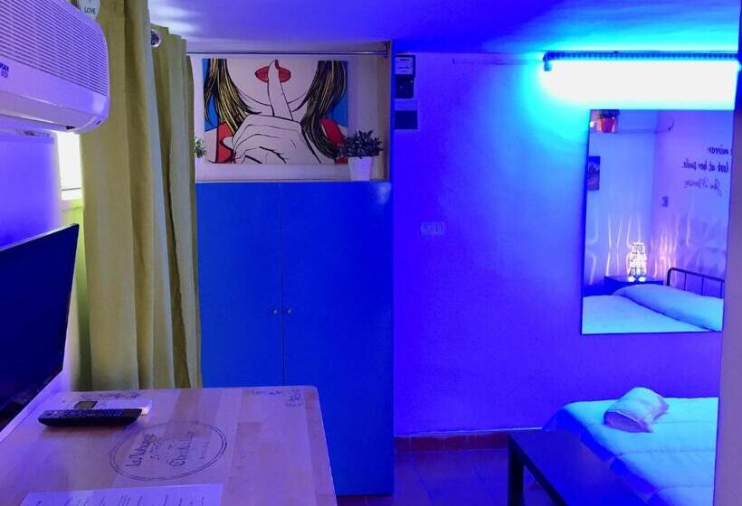 إستديو عائلى, Villa Scilla E Cariddi