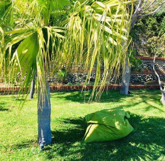 جناح جونيور مطلّ علي البحر, Villa Scilla E Cariddi