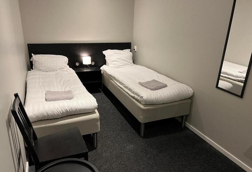 스탠다드 룸 공동 욕실, Grad Hotel And Hostel