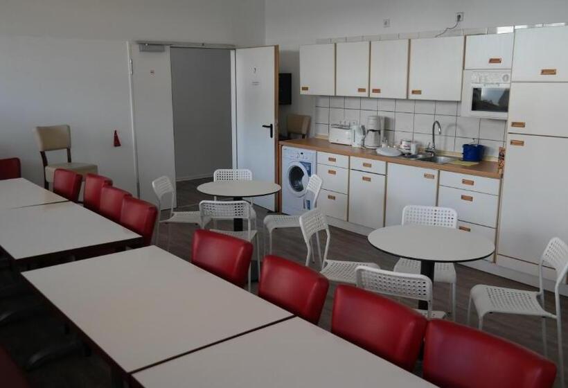 اتاق استاندارد سه تخته با سرویس بهداشتی مشترک, Hostel Inn Berlin