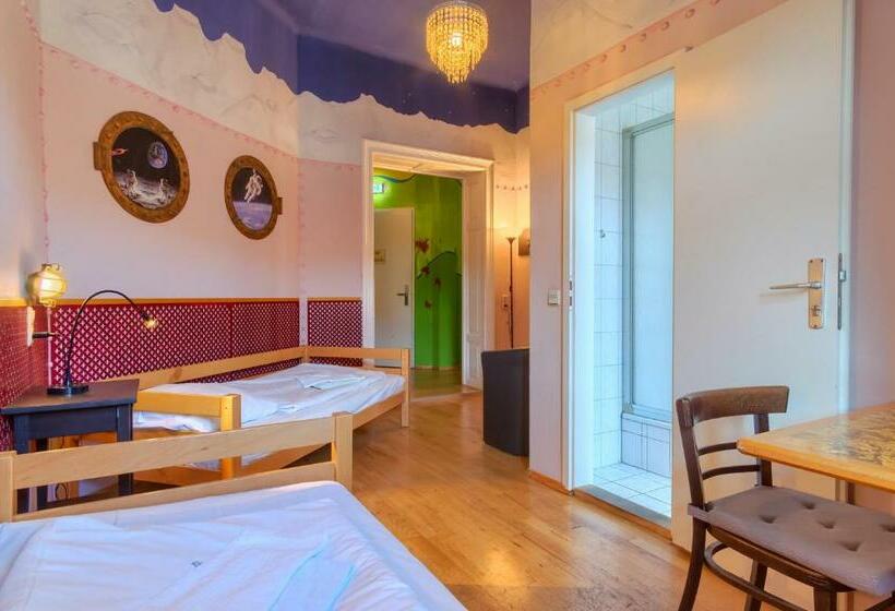 스탠다드 룸, Hostel Mondpalast