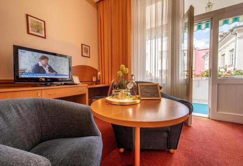 اتاق استاندارد, Arcus Garden