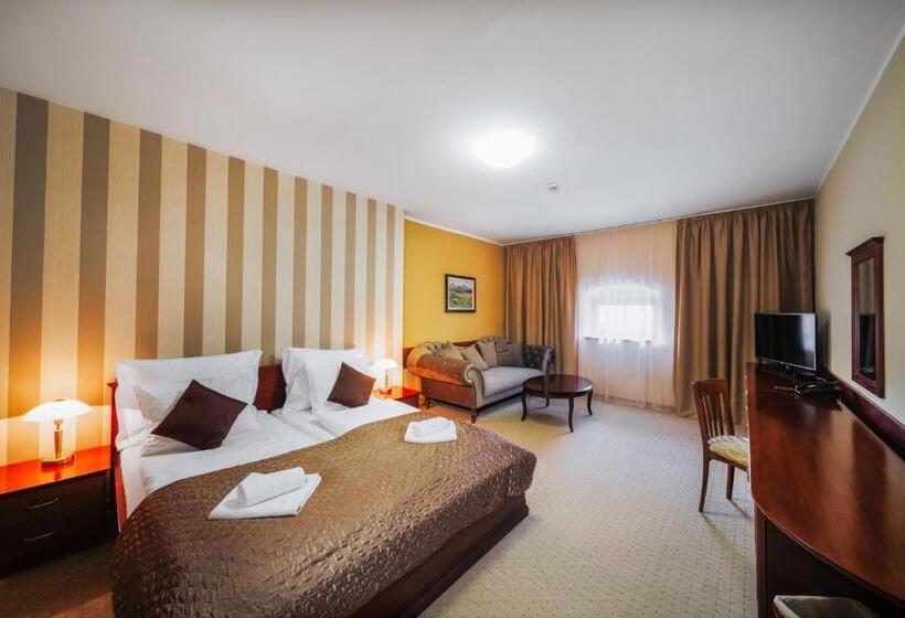 デラックスルーム, U Leva