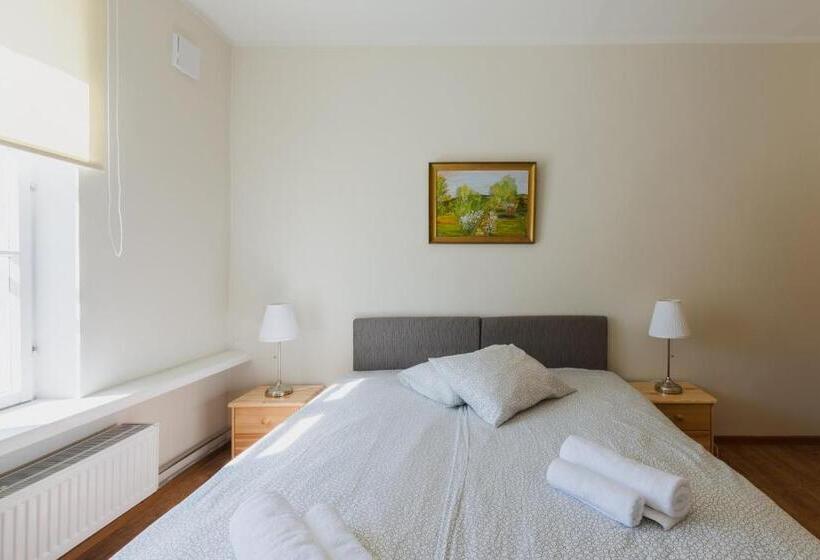 اتاق استاندارد با سرویس بهداشتی مشترک, Kuressaare Central Hostel