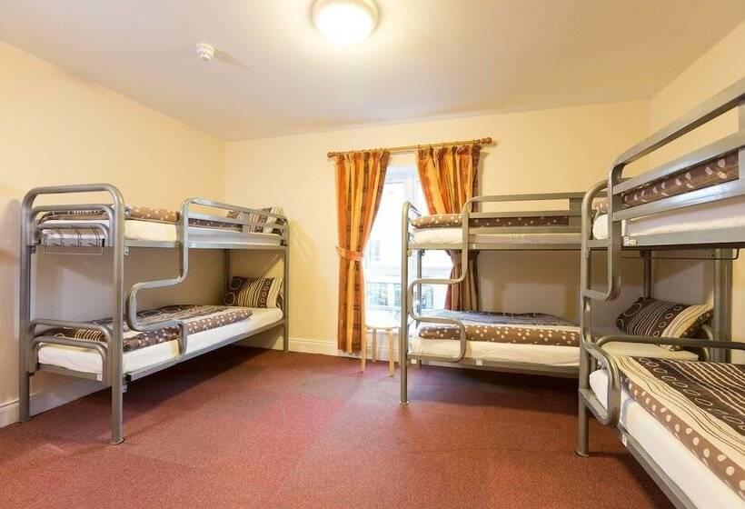 Семейный Номер, Rowan Tree Hostel