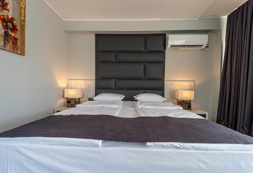 デラックスルーム, Caesar 2