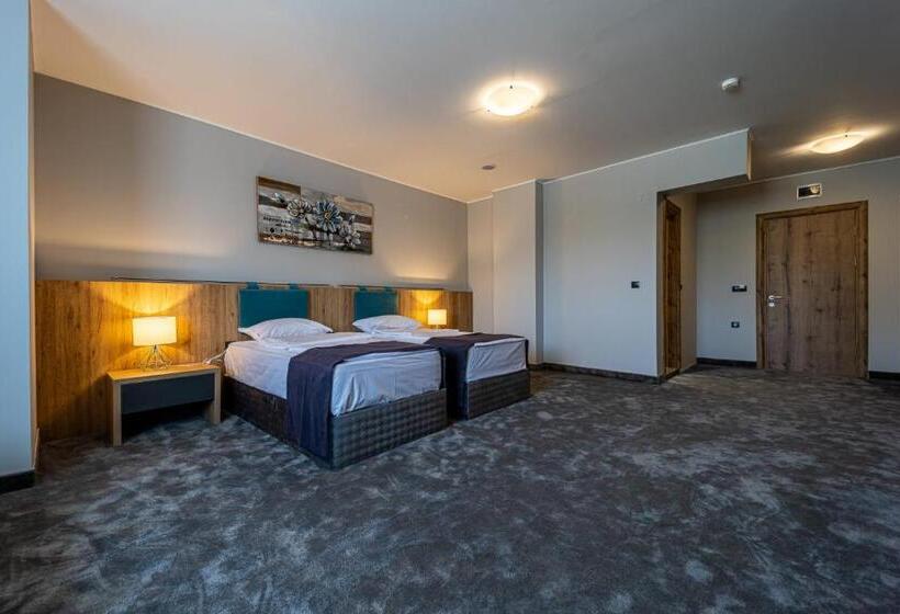 デラックスルーム, Caesar 2