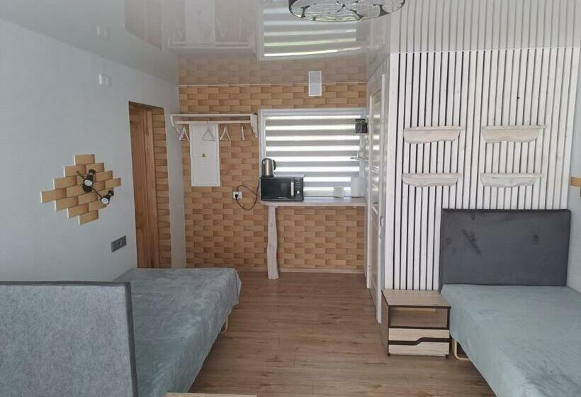 اتاق استاندارد چهار تخته, Stay At Svaja